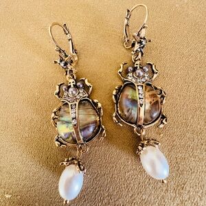 Elegant Gold and Pearl Drop Earrings